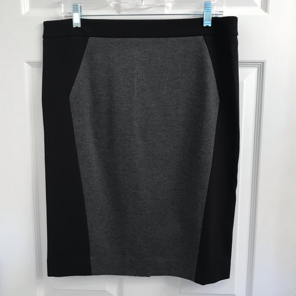 Ann Taylor LOFT Skirt Gray and Black Knit Size 12 NWT